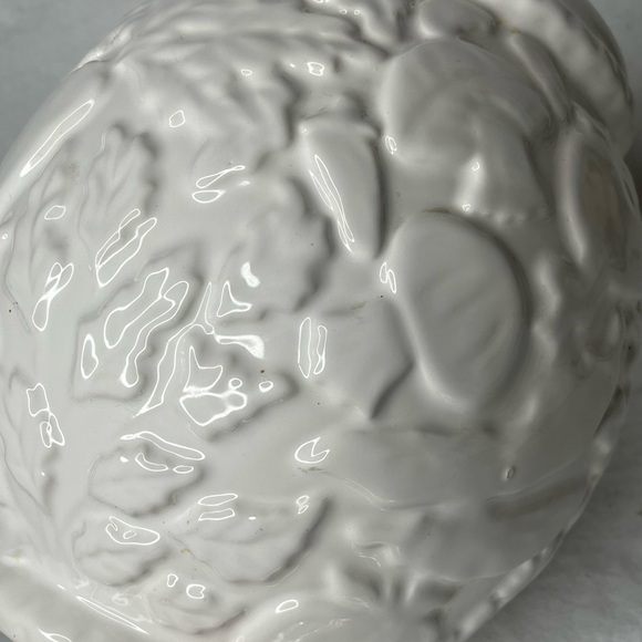 Porta White Embossed Cookie‎ Jar with Mushroom Lid Stoneware Made in Portugal - Picture 12 of 15